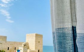 CASA GIO'-vista mare,tribunale e castello nel pieno CENTRO di Trani-WIFI